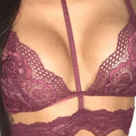 Enticing Bralette - Picture 3 of 6